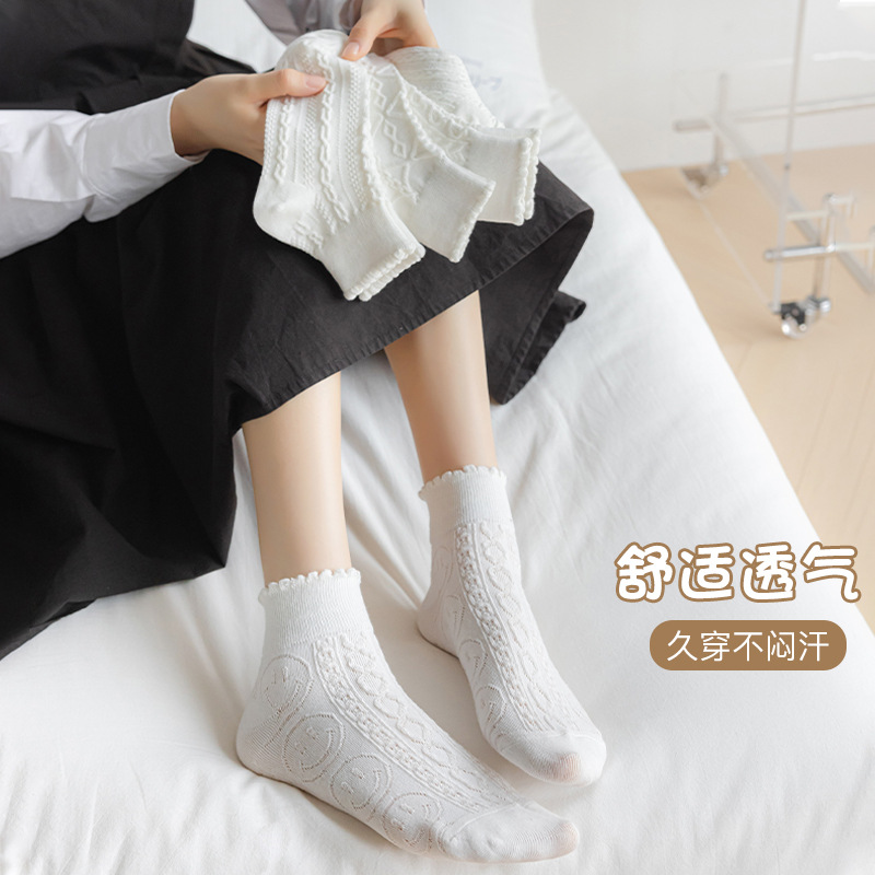 Spring and Summer new Japanese-style lace socks, women's forest-style artistic cotton socks, short socks, women's ins trendy light-colored short trendy socks Specification image