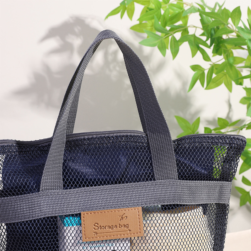 New travel convenience mesh storage toiletry bag manufacturer wholesale cross-border hand-held beach bag, large-capacity swimming bag Application Scenario