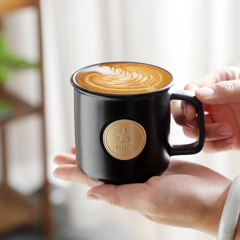 Simba Style Retro Mug Bronze Coffee Cup Water Cup Ceramic Cup Wholesale Logo Cultural Creation Opening Gift Application Scenario