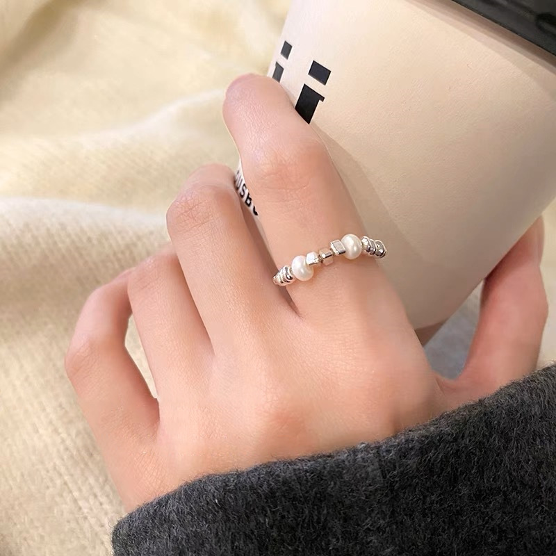 Irregular broken silver pearl ring for women, a light luxury and niche design, a high-end index finger ring, fashionable and individual ring trend details Picture