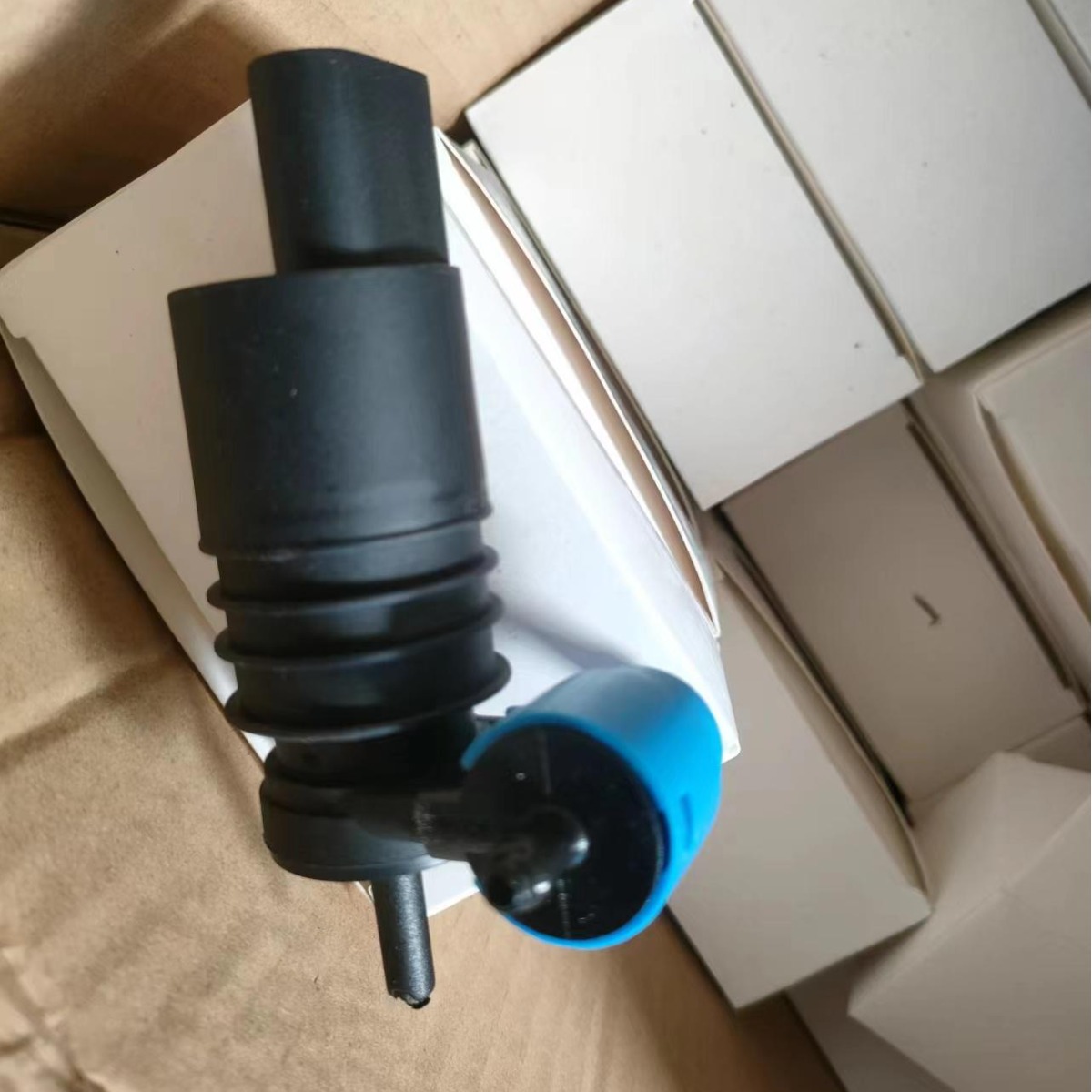 Automobile windshield cleaning pump, washing pump, water spray motor 2108691021, 210-869-10-21