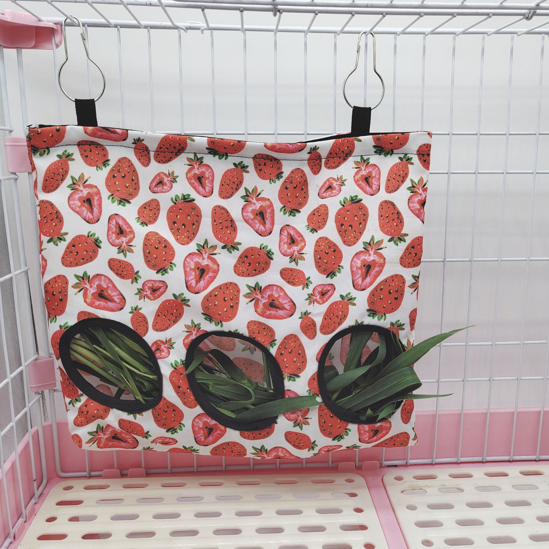 Cross-border Amazon rabbit feeding bags, Totoro, Dutch pig, mole feeding bags, rabbit dry grass bags, pet food packs Specification image