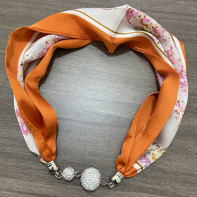 A silk-like pearl magnetic clasp collarbone meteor hammer scarf for lazy people, paired with a suit neckerchief and a small silk scarf for women