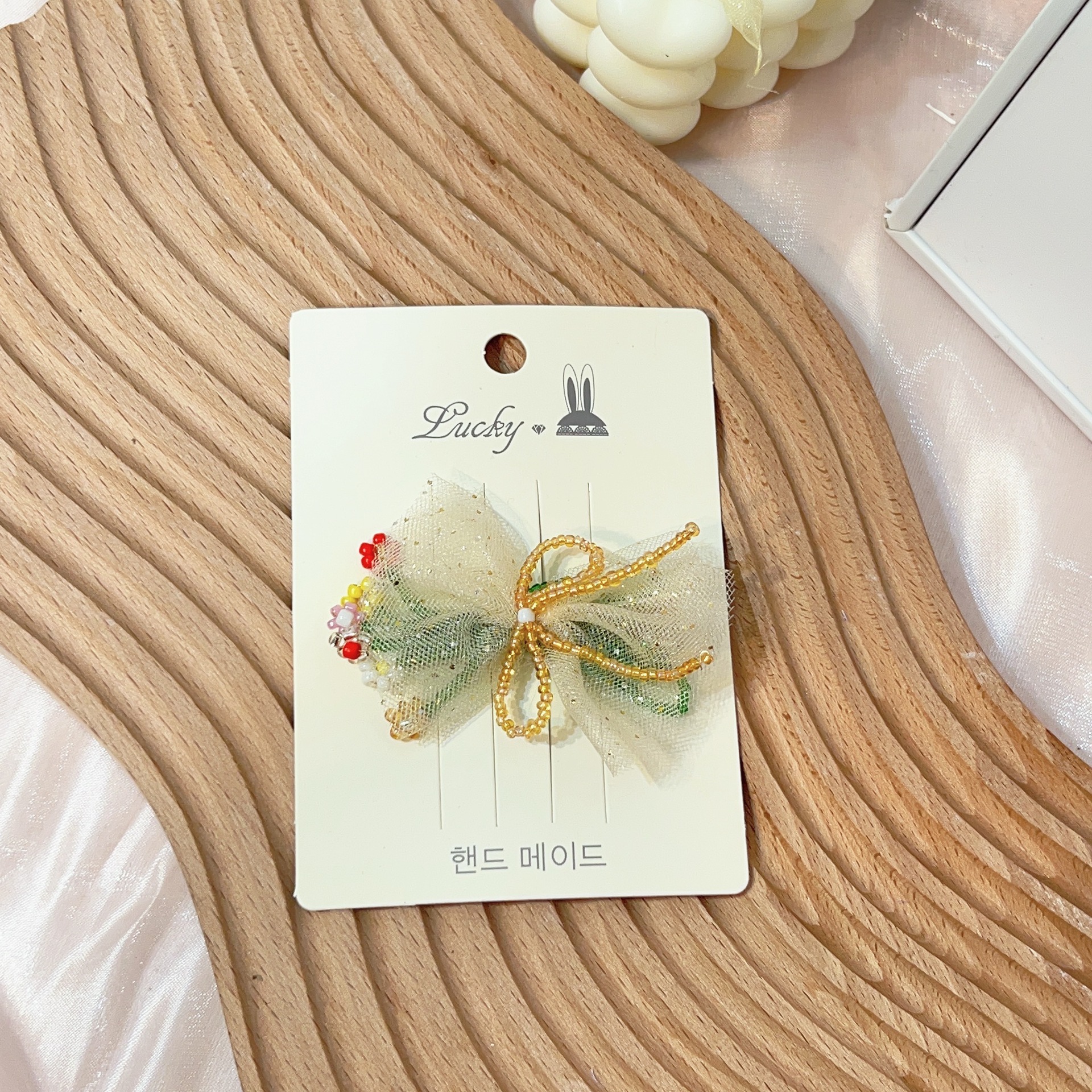 Lt1077 Handbeaded Flower Hairpin Application Scenario