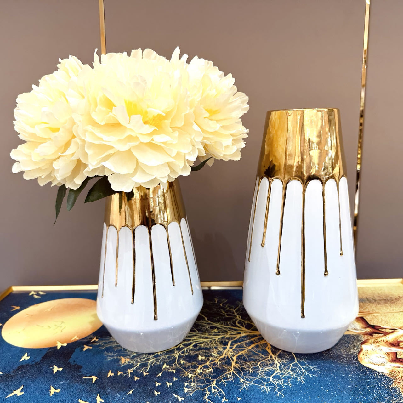 Modern creative gold plated ceramic vase wholesale living room decoration flower arrangement model room soft decoration porch vase Gold castle vase Specification drawing