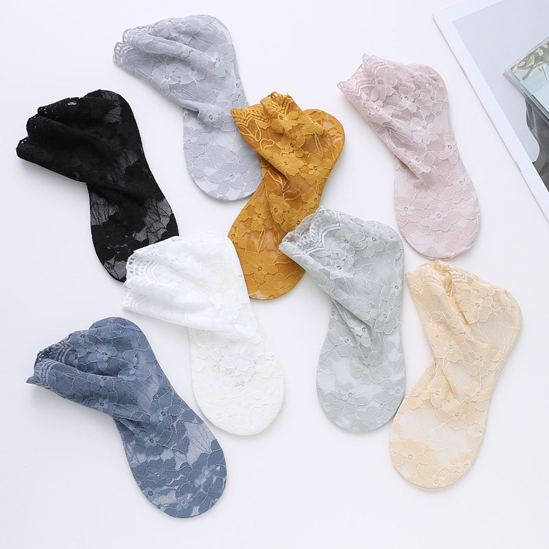 Lace socks for women's mid-calf, cute Japanese spring and summer thin mesh short socks, ins trendy socks, lace breathable sock covers Application Scenario