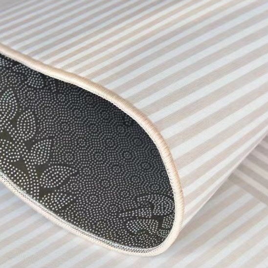 Cartoon floor MATS for entrance door MATS are dirt-resistant, easy to maintain, and have a high-end feel. They are also anti-slip foot MATS for rubbing against the soil at the door Application Scenario