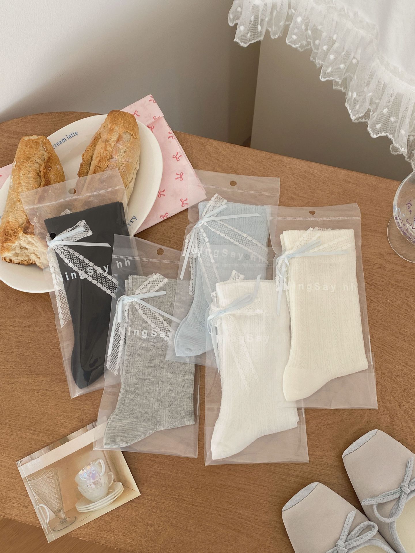 袜子地摊一件代发夏季薄款堆堆袜子女芭蕾风ins日系少女蕾丝蝴蝶结飘带无骨中筒袜一件代发详情6