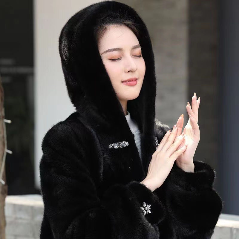2022 New style Haining mink coat for women, full mink with hat, imitation mink fur coat, Korean version, medium-length fur details Picture