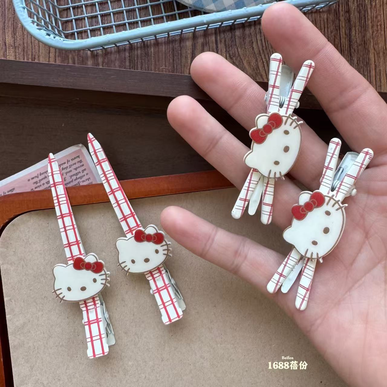 可爱红色格纹kitty猫鸭嘴夹一字夹甜美少女百搭碎发夹刘海侧边夹