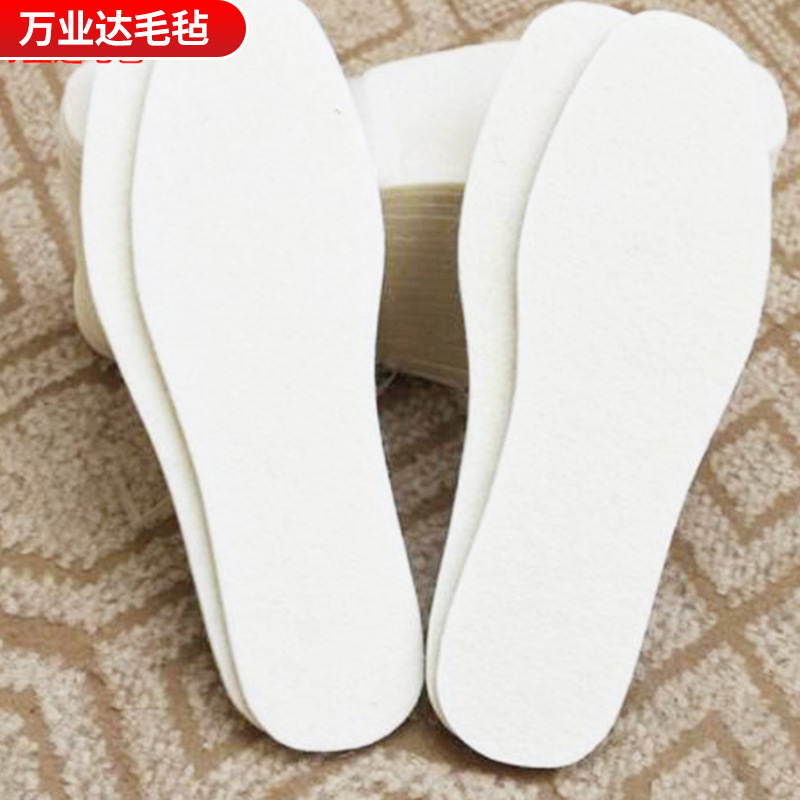 Manufacturers Wholesale Wool Felt Insole Camel Wool Insole Thickened Warm Sweat Absorption Wool Insole Spot Supply Application Scenario