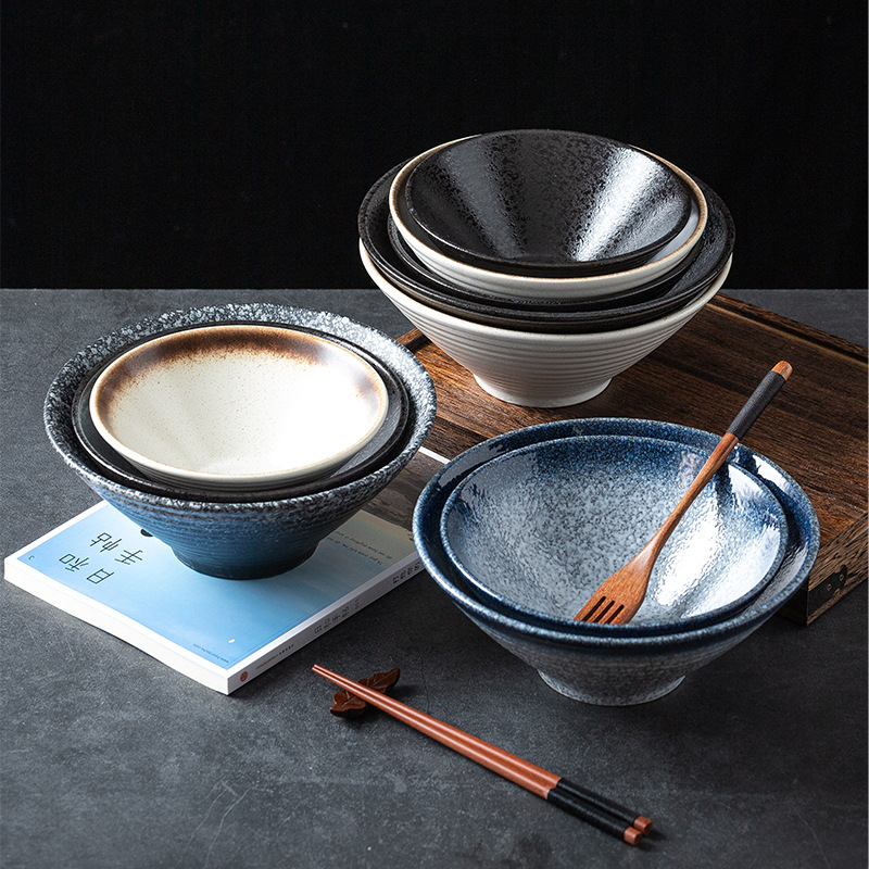 Wholesale of Japanese ramen bowls, ceramic noodle bowls, soup bowls, Japanese tableware, large bowls, bamboo hat bowls, household salad bowls, rice bowls and plates Application Scenario