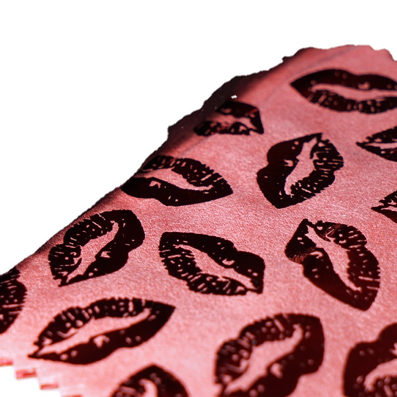 廠家現(xiàn)貨/烈焰紅唇金屬白底實物圖