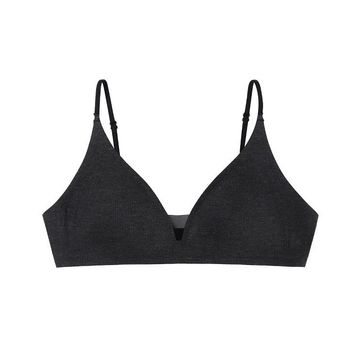The frameless French deep V nude triangular cup bra for women, anti-sagging and beautiful back, gathers together. The summer thin bra is light and airy Item Picture