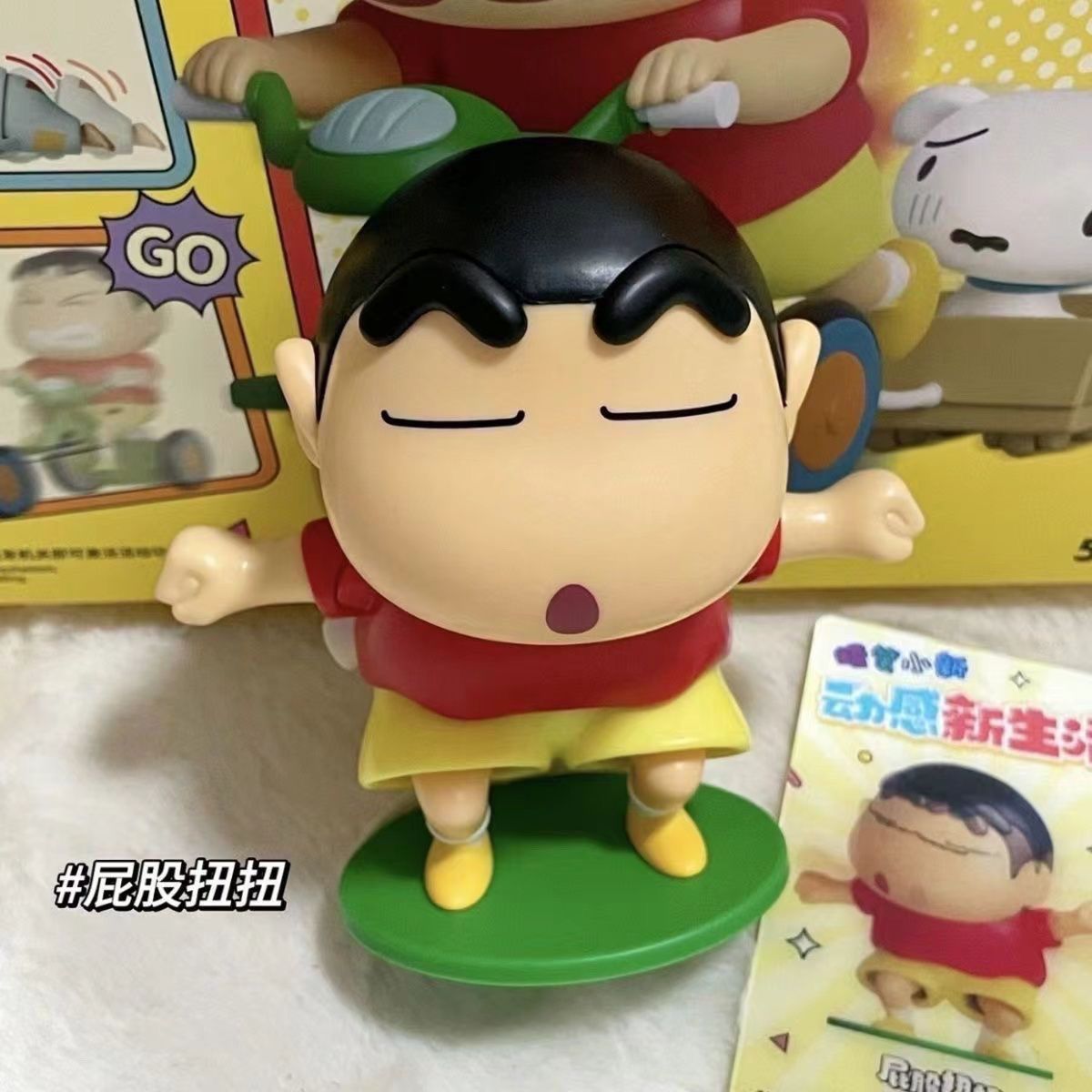 New Q crayon small new dynamic new life PVC blind box animation characters hand desk fun decoration details Picture