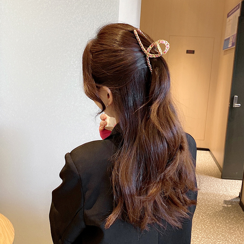 Korean Ins Metal Retro Internet Celebrity Chain Grab Clip Elegant Temperament Back Head Hair Clip Girl Shark Clip Hair Clip details Picture