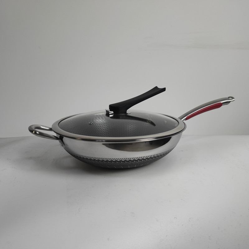 304 stainless steel double-sided honeycomb non-stick cookware for home use, including fried eggs, flat pancakes and steaks, one piece consignment Application Scenario