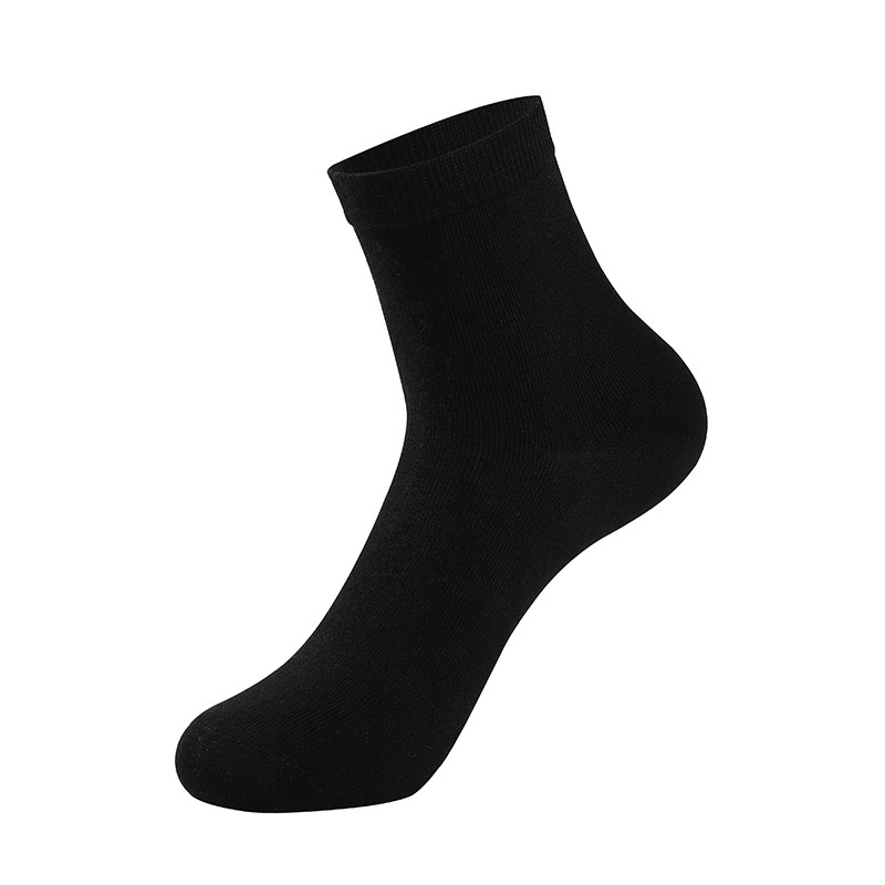 أما الجوارب، فهي عبارة عن جوارب من نوع أوروبا وأميركا Item Picture
