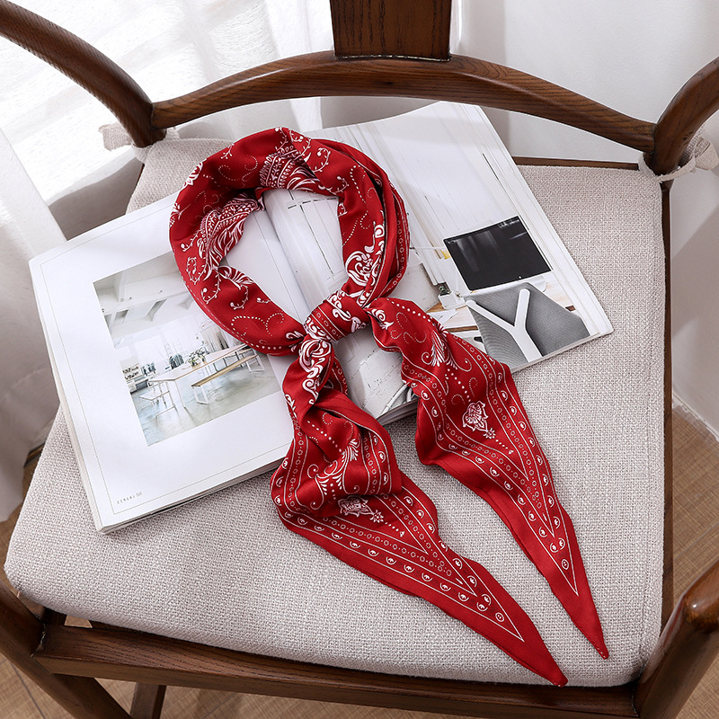Spring And Summer Thin Small Silk Scarf Printed Pointy Scarf Art Small Fresh Decorative Small Scarf Foreign Air Age Hair Band Woman