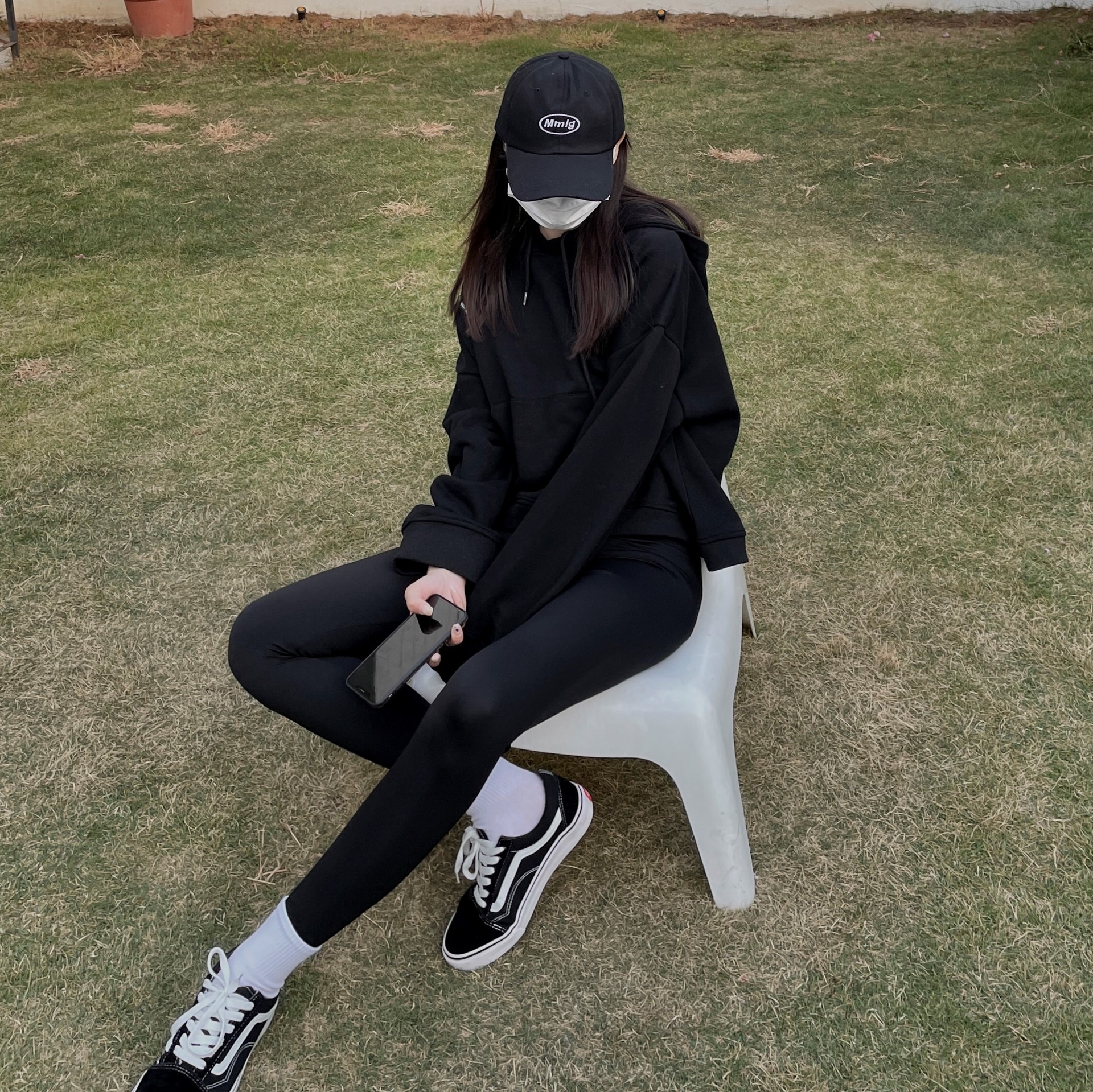 适用于鲨鱼皮打底裤女早春薄款外穿黑色芭比液体瑜伽裤压力紧身小