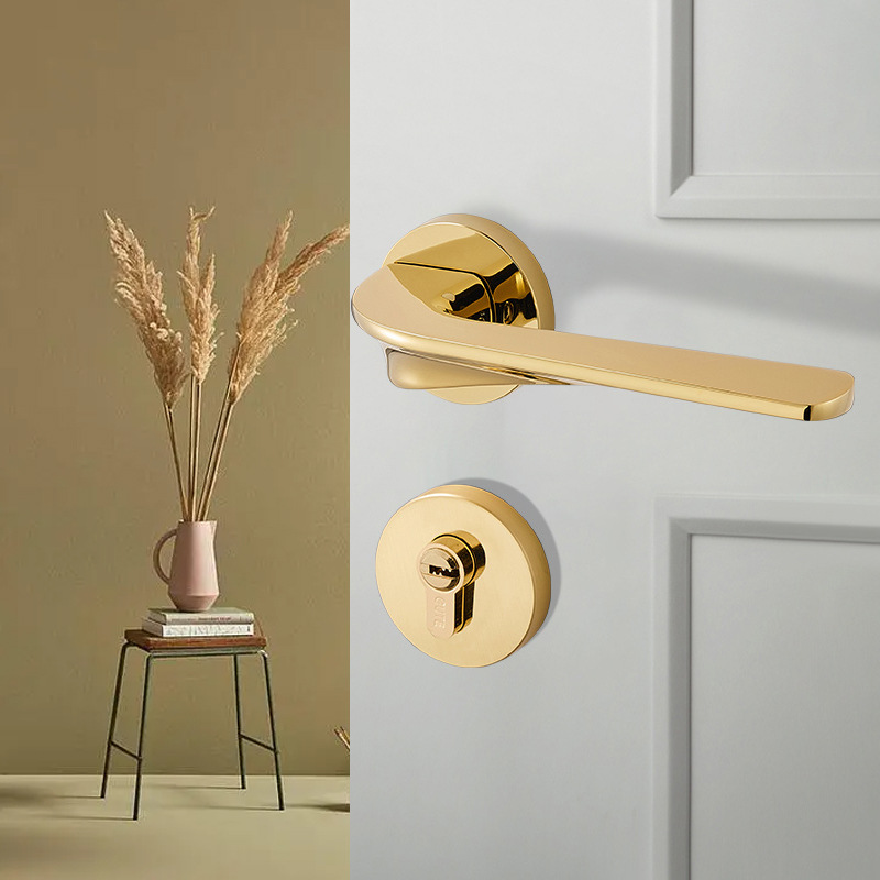 All Copper Gold Door Lock Pure Copper Simple Light Luxury Bedroom Door Mechanical Door Lock Solid Wood Door Handle Lock Wholesale Application Scenario