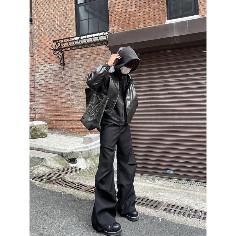 2023 new style cleanfit dress pants with a niche design, pleated, loose, casual, wide-leg, slightly flared floor-length pants for men details Picture