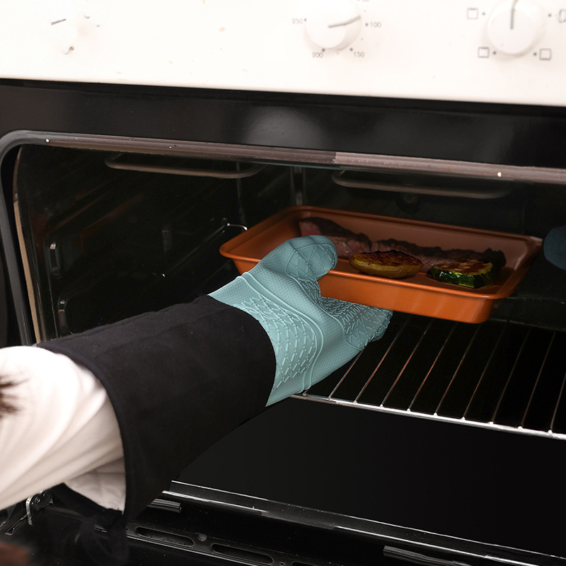 Amazon Extended silicone insulated gloves Thick cotton kitchen microwave mitts Household baking oven mitts full figure