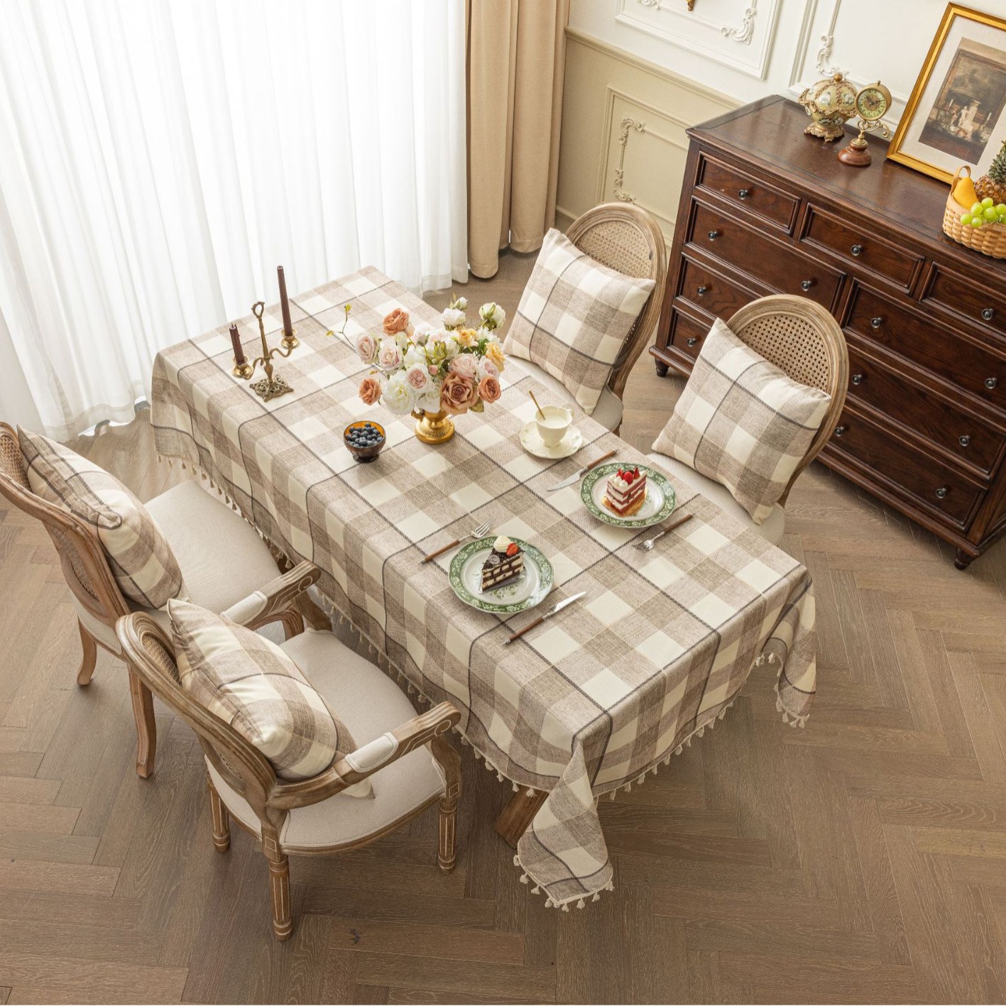 Jiexin Factory directly supplies Japanese-style simple, fashionable and elegant rectangular tablecloths, waterproof, oil-proof and heat-resistant, brown checkered printed fabric table MATS and tablecloths details Picture