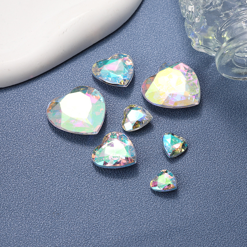Pointed-bottom heart-shaped acrylic drill diy crystal glass iridescent heart-shaped drill little monkey style accessories factory wholesale