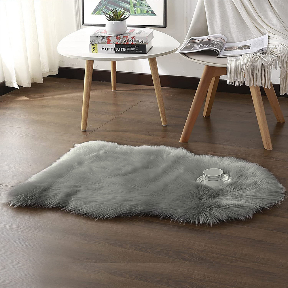 Cross-border factory direct sales and wholesale of imitation wool carpets, long plush, anti-slip, absorbent, comfortable and skin-friendly for living rooms and bedrooms