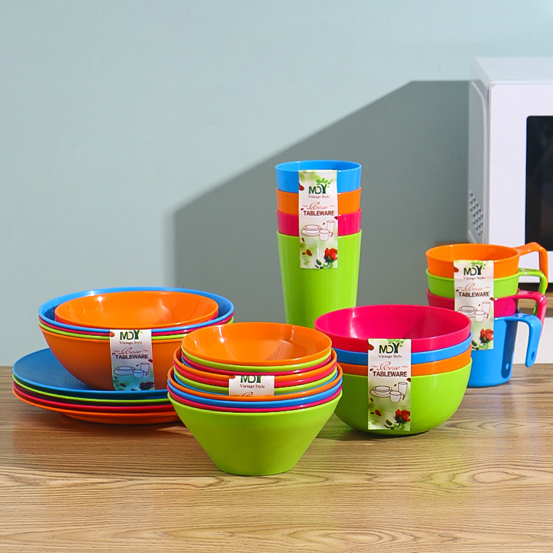 北欧风塑料纯色圆形沙拉碗碟盘餐具套装家用批发防摔耐热亮色餐具