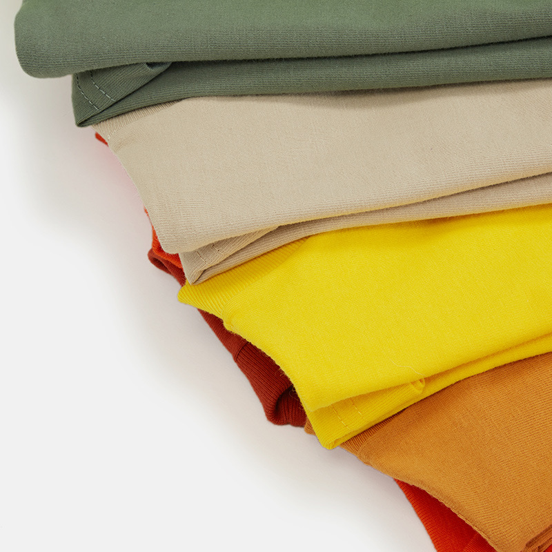 250g 17-piece all-cotton heavy blank shirt, round-neck long-sleeved with threaded cuffs, thickened solid color parent-child long-sleeved T-shirt Application Scenario
