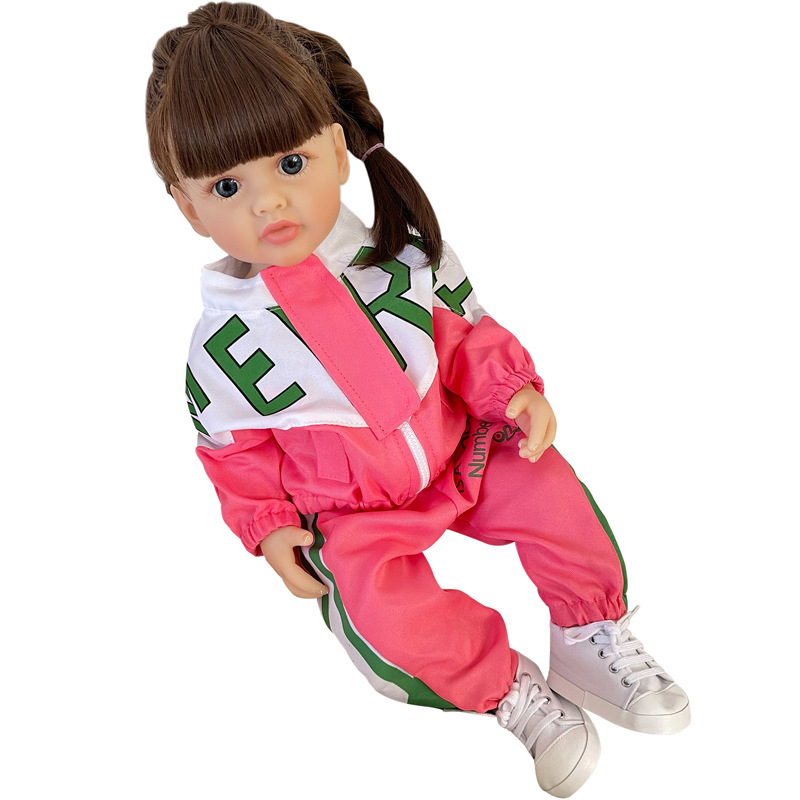 娃娃公仔/芭比娃娃白底实物图