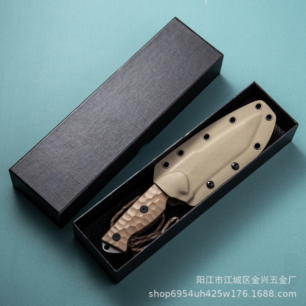 Cross-border bestseller Titan keel one-piece knife, high-hardness straight knife, outdoor business survival straight knife Application Scenario
