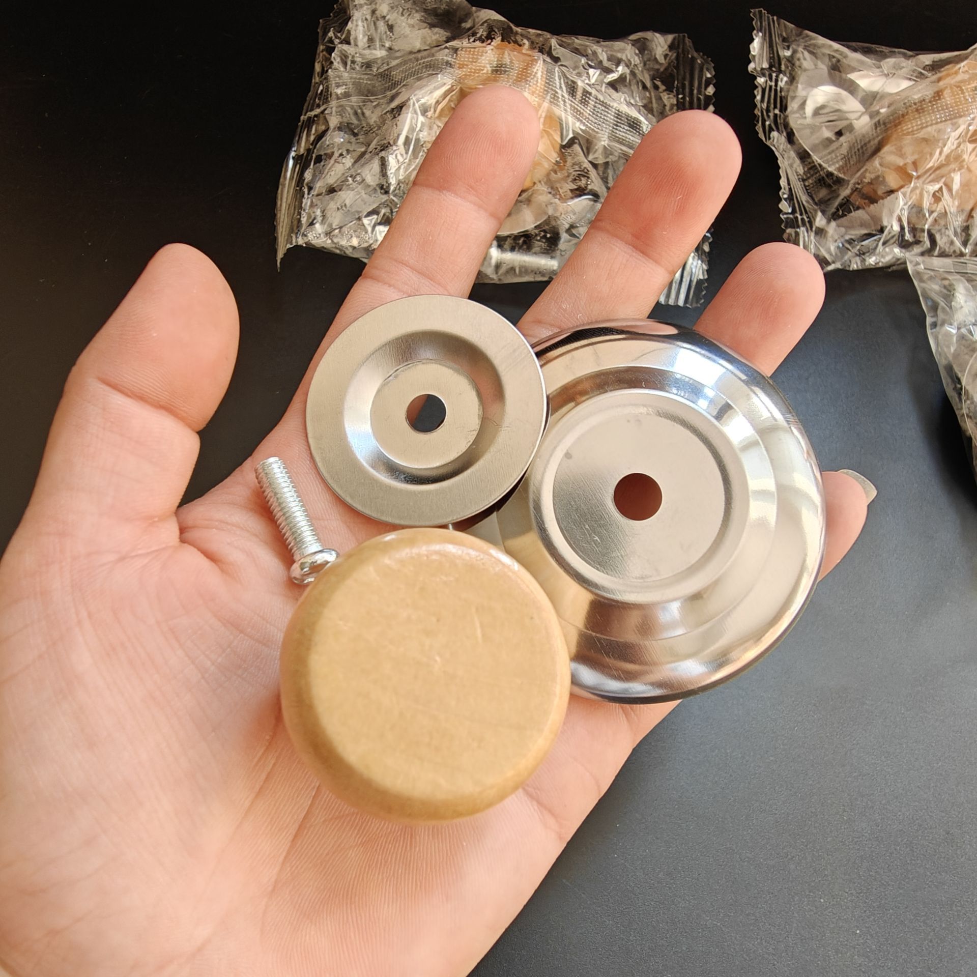 厨房用品/硅胶厨具/防勒手握手/喷油壶/巧克力包装纸细节图
