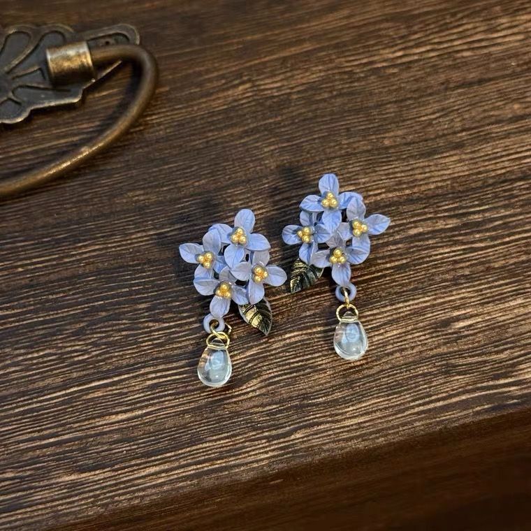 Orchid New Chinese ethnic style ancient style exquisite ear studs sweet, cute, fresh atmosphere cheongsam flower ear clips Application Scenario