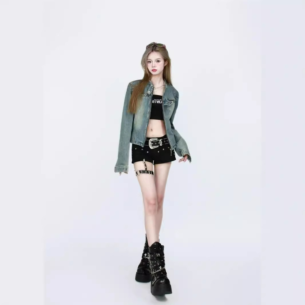 时尚休闲套装实物图