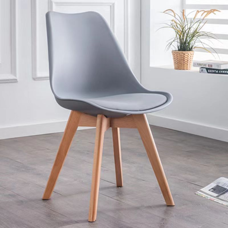 Eames dining chairs, simple Nordic tulip fast food table, casual negotiation backrest chairs, home dining room stools and chairs Application Scenario
