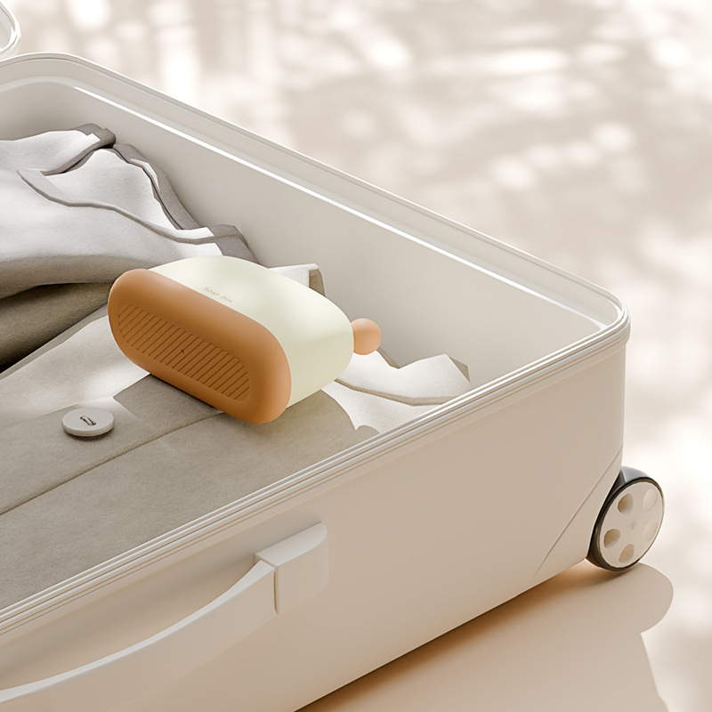 A travel sealed, lid-draining, creative toiletry soap box, portable, small soap box for business trips and travels Application Scenario