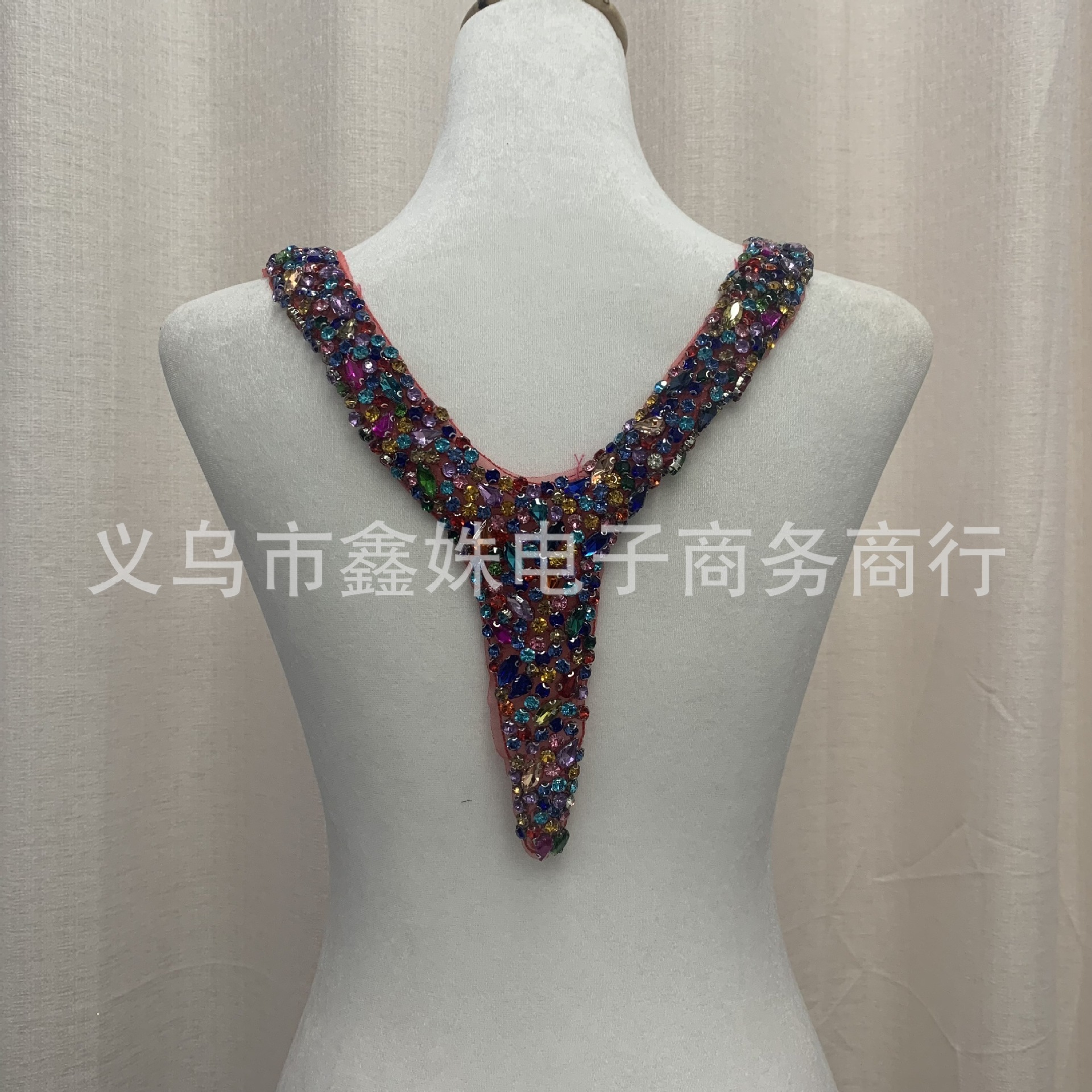 Heavy industrial multicolor hecho a mano perforado cuentas cuello floral ropa de vestir cuello sexy ropa interior accesorios