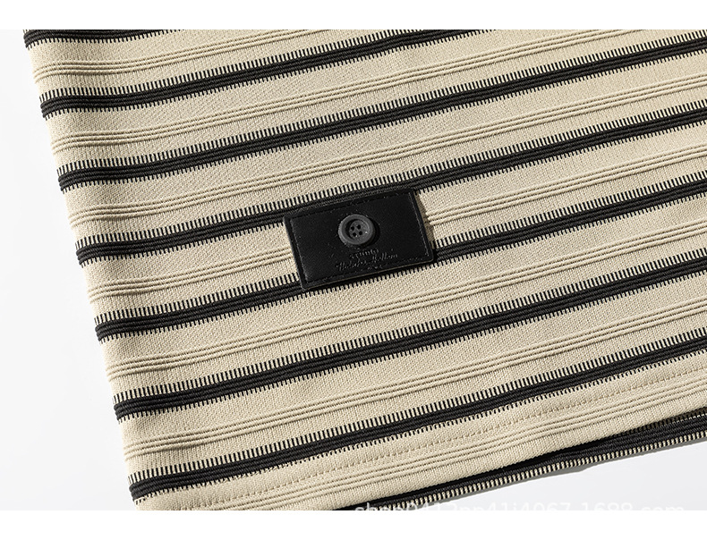 Black striped long-sleeved T-shirt for men, a loose and contrasting color round soul base layer top from the 2025 autumn fashion brand pic 17