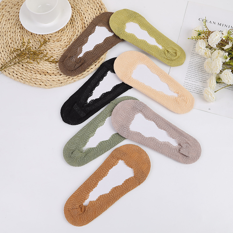 New Ultra-Thin Boat Socks Non-Slip And Non-Slip Cotton Sole Lace Shallow Mouth Invisible Socks Women's Socks Lace Summer details Picture