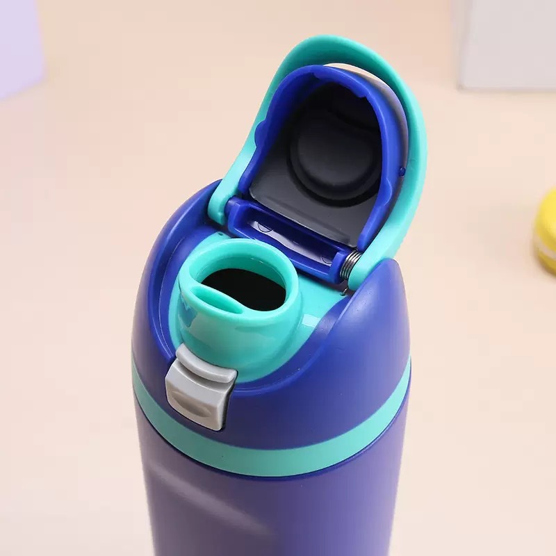 owala's same style fruit cup, 304 stainless steel insulated large-capacity double-drink bouncing sports water cup, creative cup, straw Application Scenario