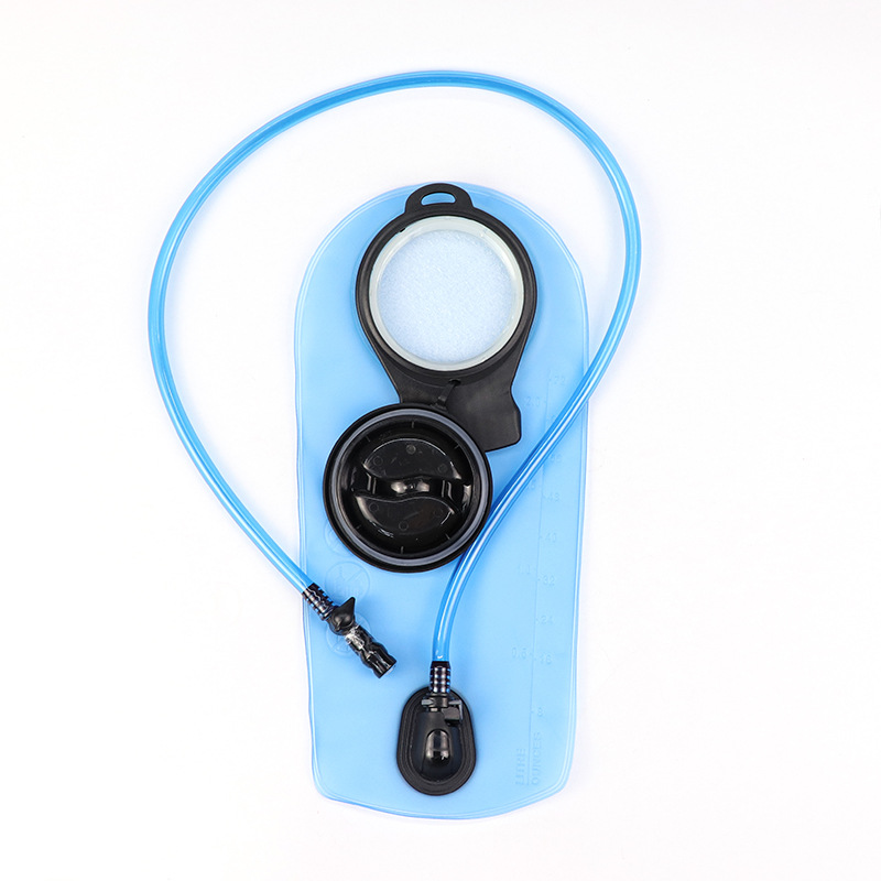 Manufacturer's OEM customized Amazon outdoor sports running, mountain climbing, cycling water bag capacity, folding cycling drinking water bag Application Scenario