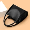 High-end casual large-capacity handbag, cross-border simple women's bag, genuine leather bucket bag, solid color single-shoulder crossbody bag Application Scenario