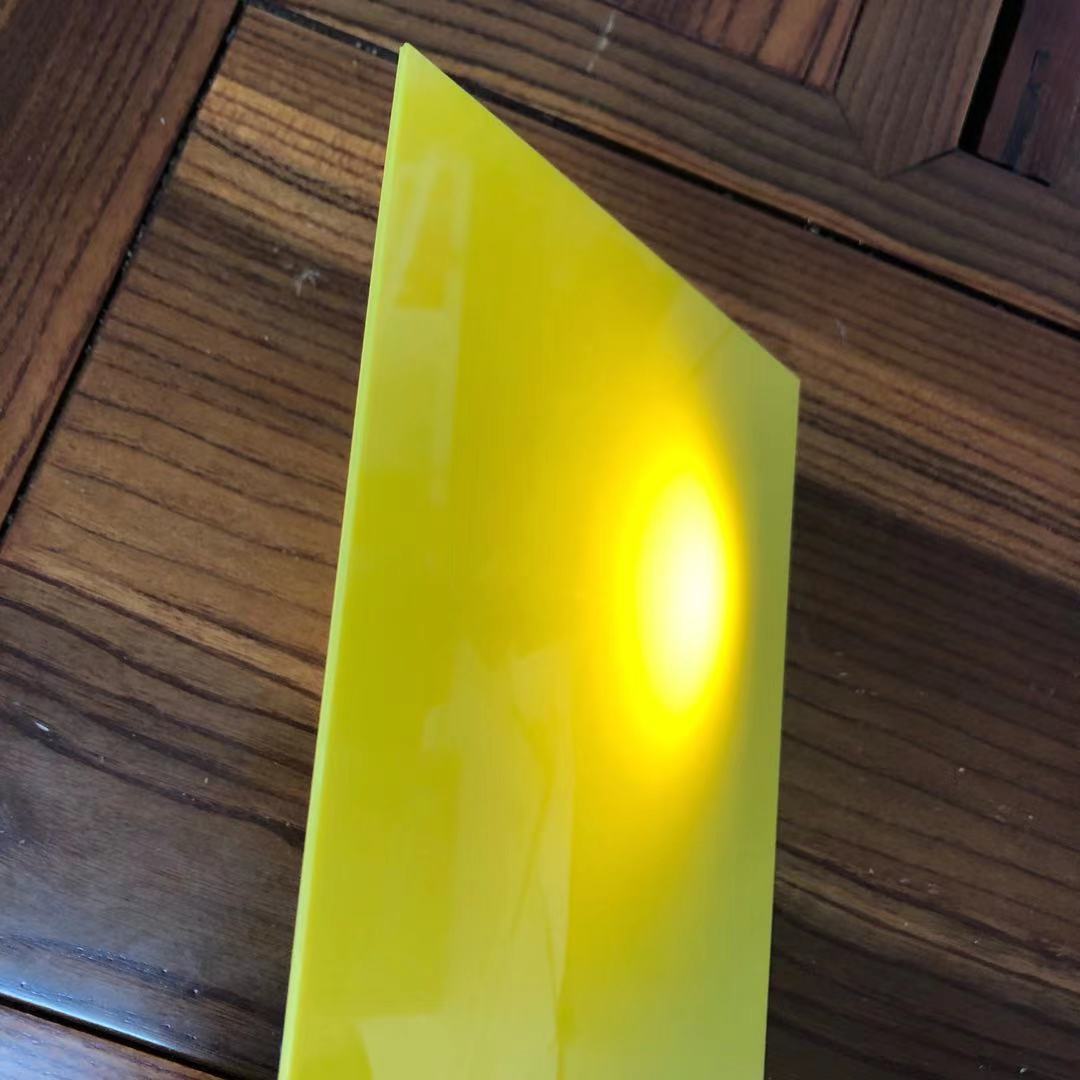 Wholesale PET light box boards, diffusion boards, vacuum-formed boards, endurance boards, anti-aging outdoor light boxes from the manufacturer. Large orders enjoy discounts details Picture