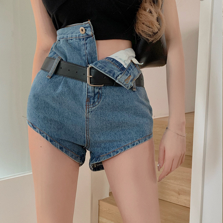 Flared jeans for women, summer Korean-style shorts. Design sense, hot pants, slimming and shaping, with a belt