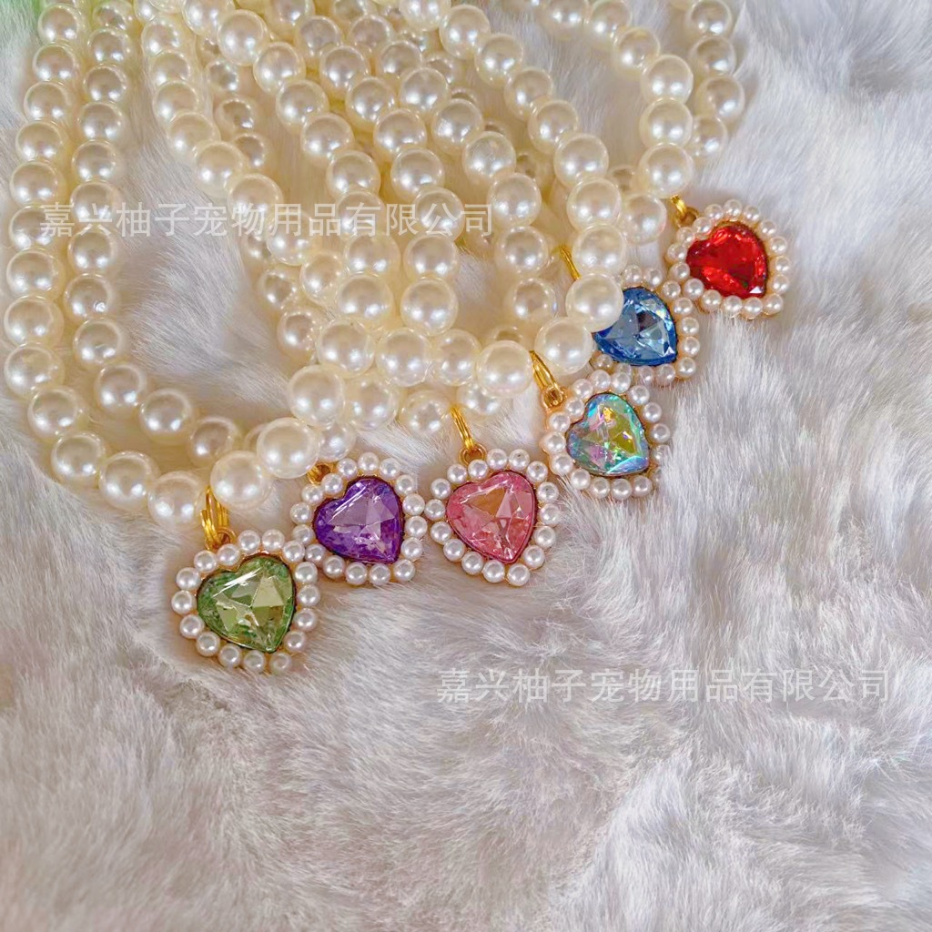 Wholesale of pet pearl necklaces, cat collars, puppy heart crystal pendants, teddy neck cute decorations Specification image