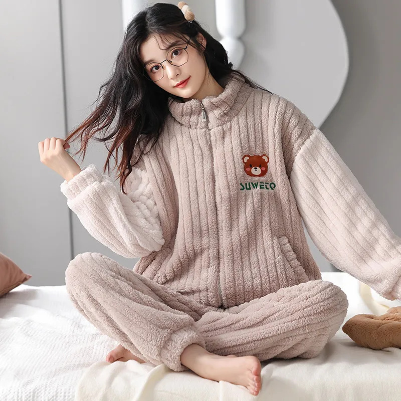 Autumn And Winter Flannel Pajama Head Coral Velvet Pajama Women's Thickened Japanese Women's Homewear Set With Velvet Winter Application Scenario