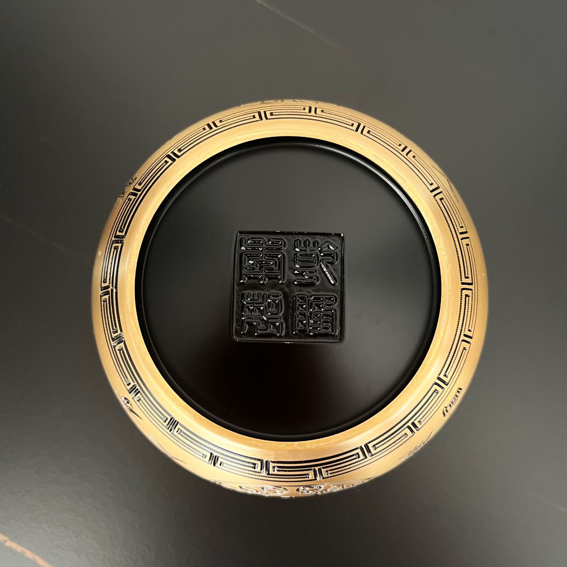 Baifu Jar Eight Treasure Jar Brass Corpote Tea And Rice Jar Study To Wish Longevity Moving Office Eight To Money Application Scenario